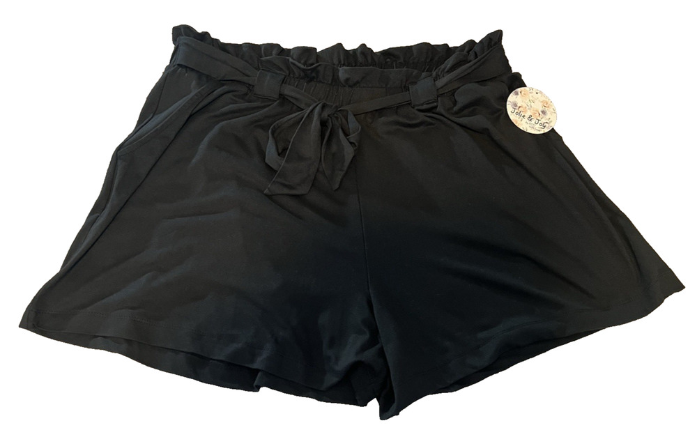 NWT Jolie and Joy Women's Shorts Size 2X Black with Belt